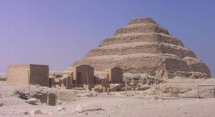 Stufenpyramide